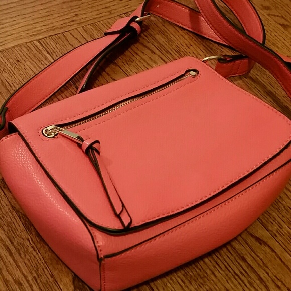 JustFab Handbags - JustFab Coral Crossbody Purse